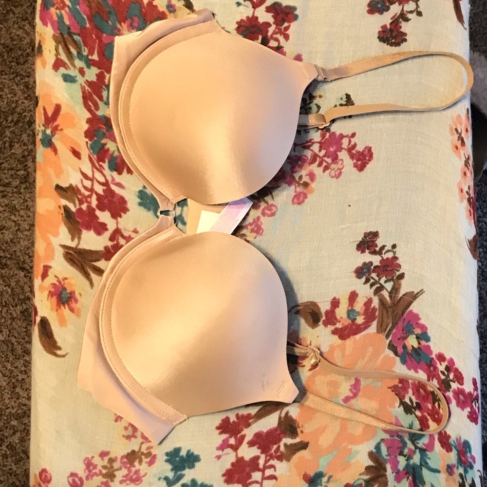 Victoria’s Secret nude push up bra